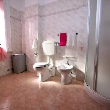 Elena Attico Con Terrazza, Solarium Vista Mare E Piscina Condominiale شقة