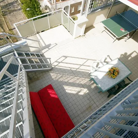 شقة Elena Attico Con Terrazza, Solarium Vista Mare E Piscina Condominiale ليدو دي بومبوسا