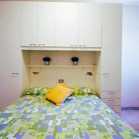 Elena Attico Con Terrazza, Solarium Vista Mare E Piscina Condominiale Apartment